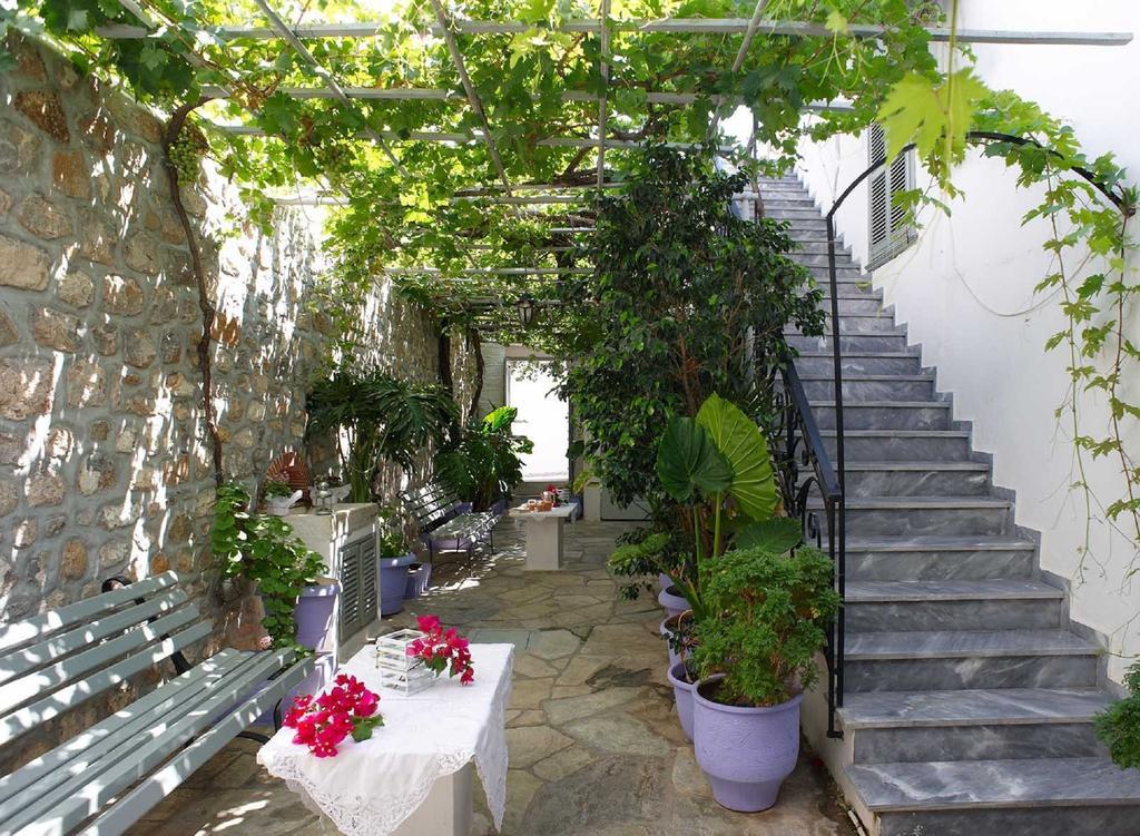 Pension Erofili Hydra  Exterior photo