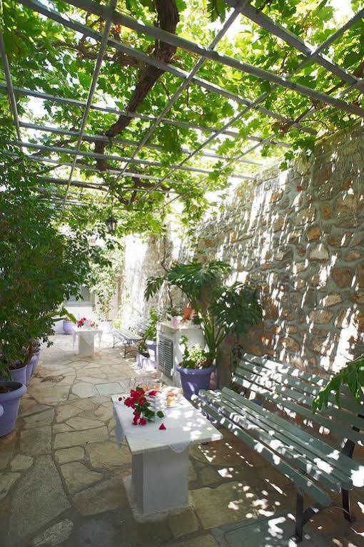Pension Erofili Hydra  Exterior photo